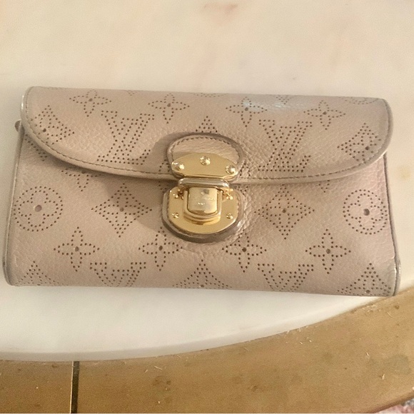 LOUIS VUITTON TAUPE EMPRENTE LEATHER MONOGRAM WALLET - Picture 1 of 11